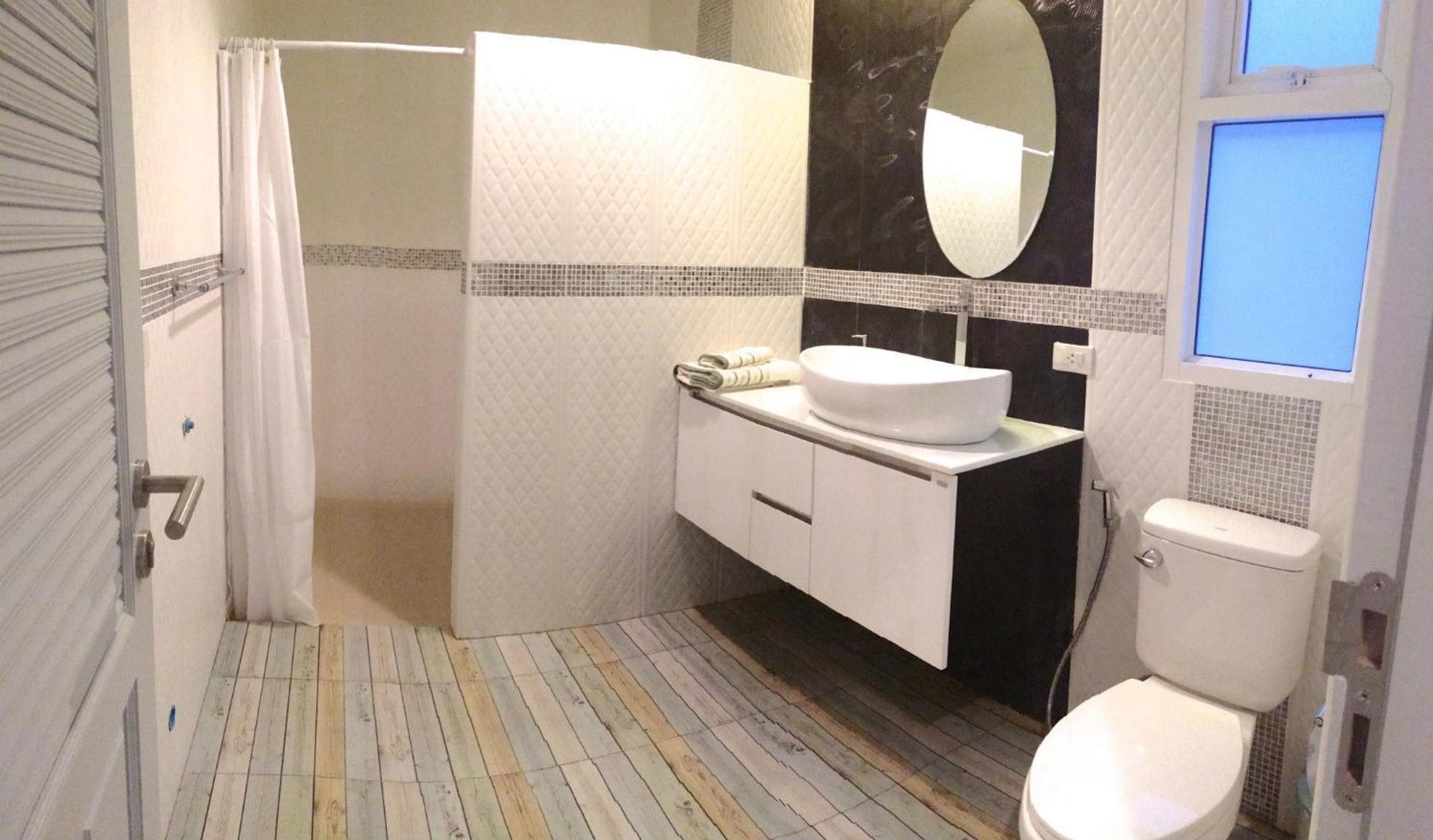 Padel Phangan Suite Chaloklum Room photo