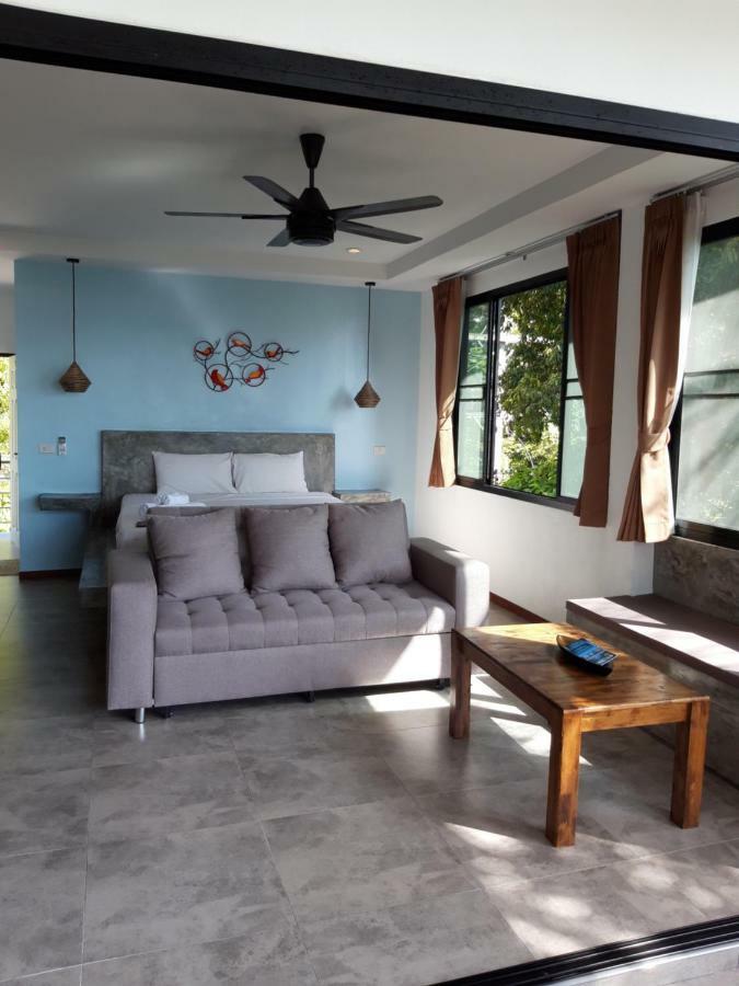 Padel Phangan Suite Chaloklum Exterior photo